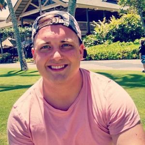 Meet your Posher, Dustin